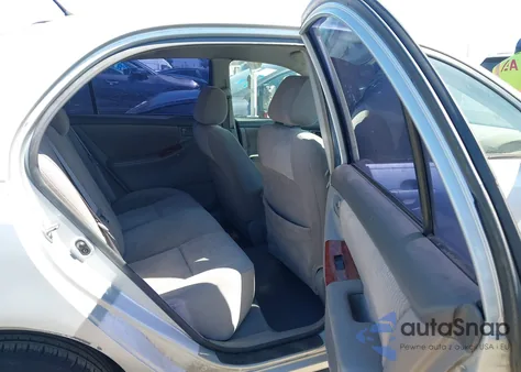 2005 Toyota Corolla Le z USA, uszkodzony, nr VIN 1NXBR32E95Z465090